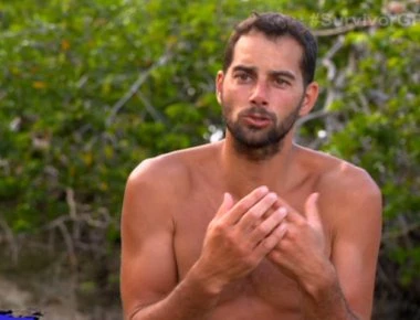 Survivor 2: Χάρης - «Έχουμε κουραστεί με τον Αγόρου - Μιλάει με τσαμπουκά - 7 άτομα δεν είναι ...»